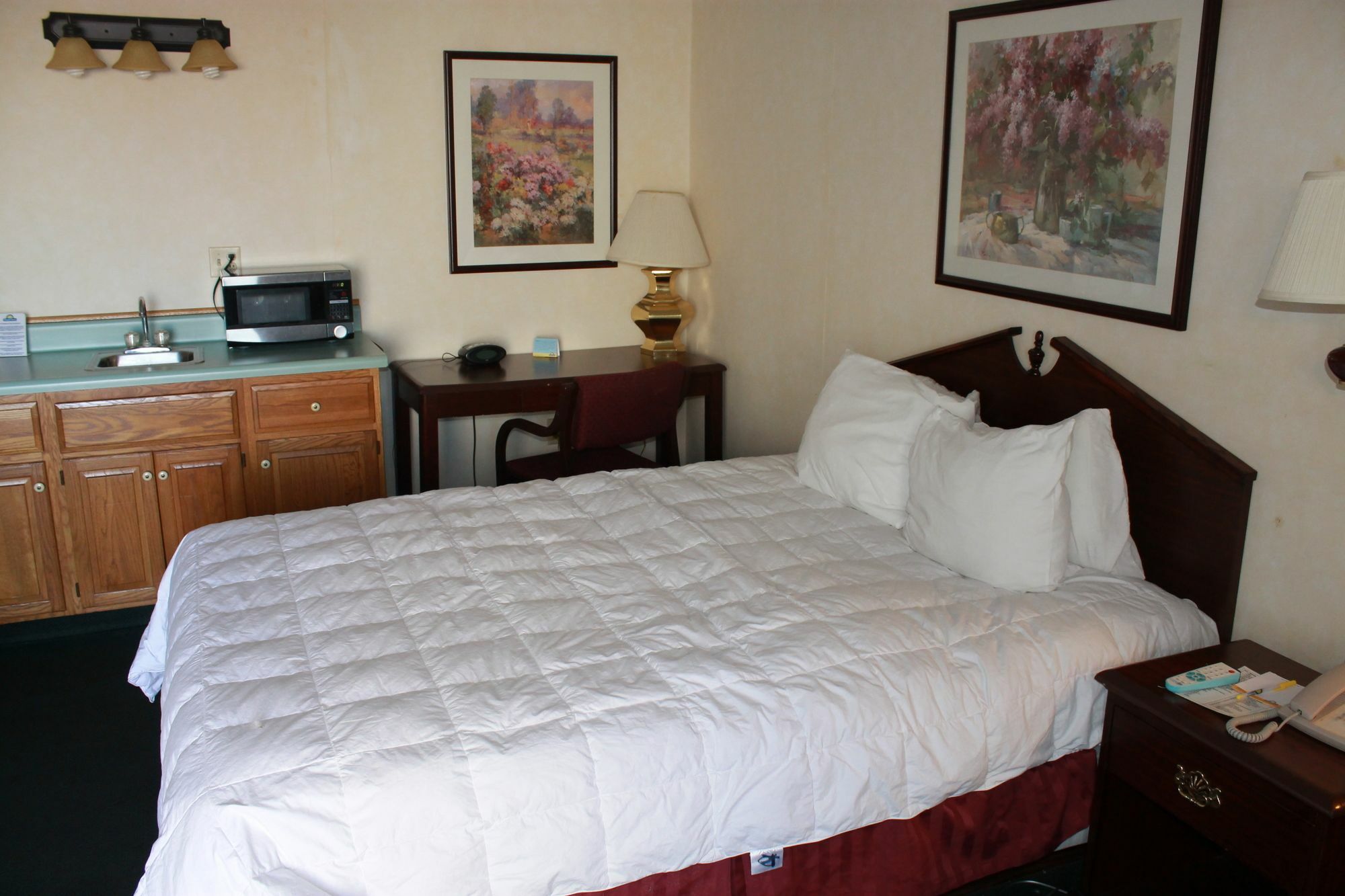 Days Inn By Wyndham Davenport Ia 外观 照片