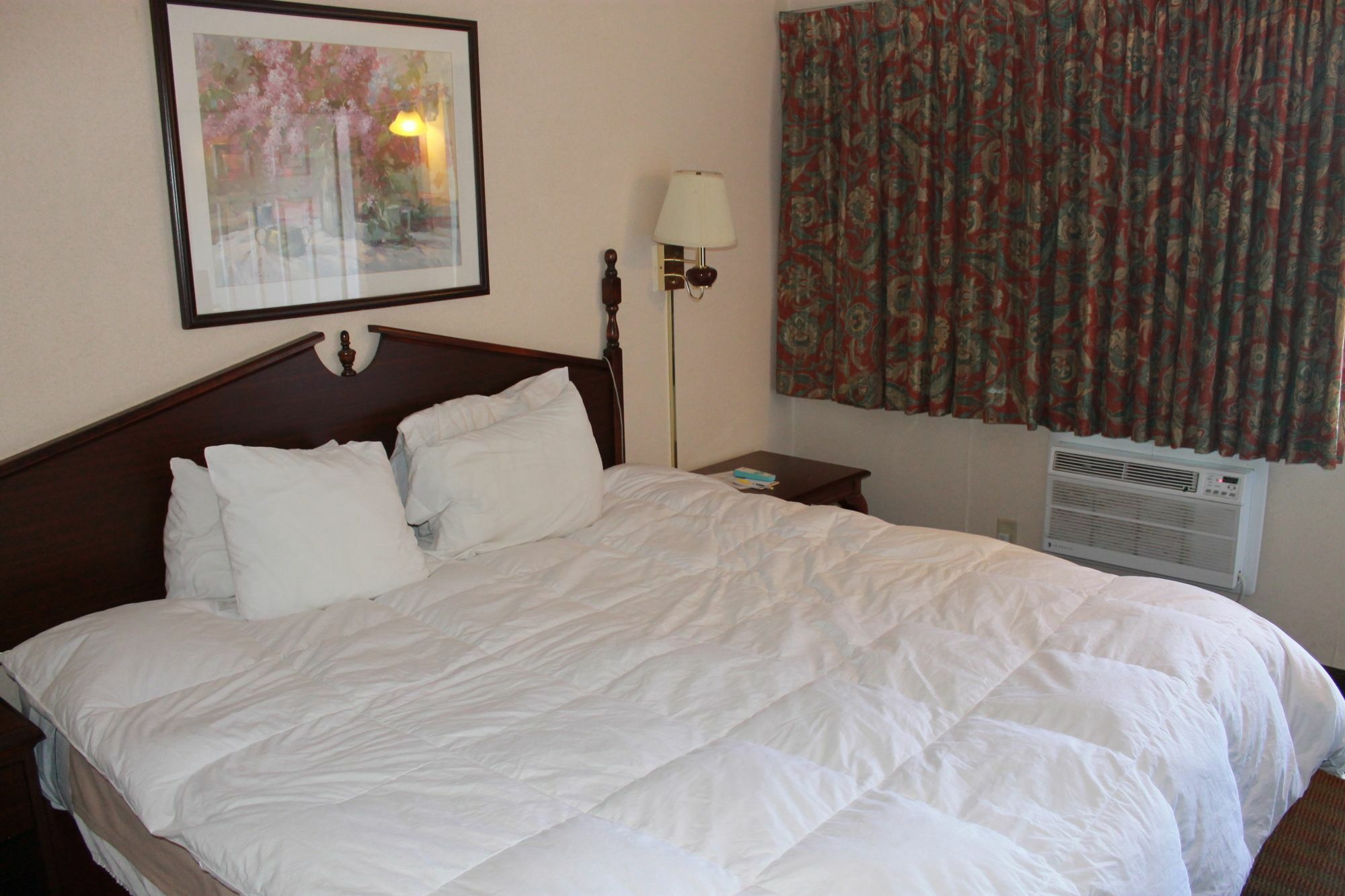 Days Inn By Wyndham Davenport Ia 外观 照片